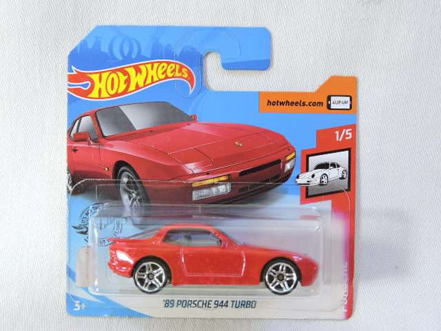 Hot Wheels PORSCHE 944 Turbo ( Red )