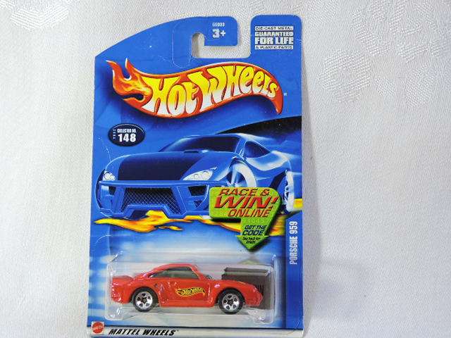 Hot Wheels PORSCHE 959 ( Red. Full Metal ) Vintage 2001 Long Card