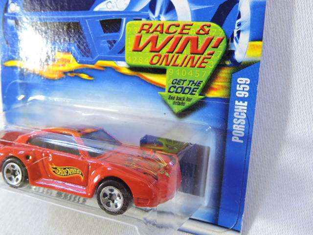 Hot Wheels PORSCHE 959 ( Red. Full Metal ) Vintage 2001 Long Card