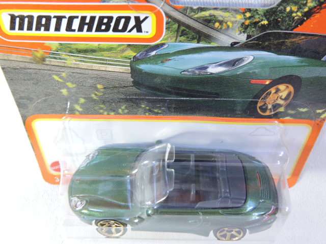 Matchbox PORSCHE 911 Carrera Cabriolet ( Green ) Like Hot Wheels
