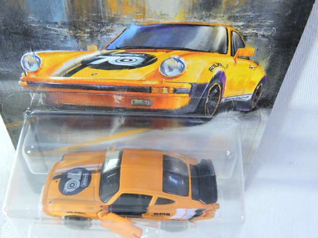 Matchbox PORSCHE 911 Turbo ( Orange ) Moving Parts   Like Hot Wheels