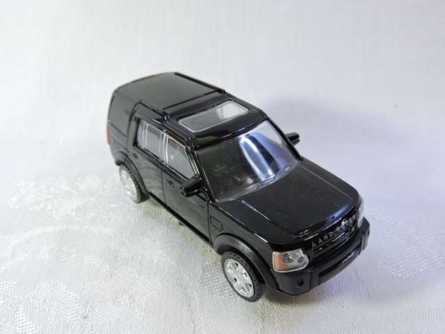 LAND ROVER DISCOVERY 3  Mint in Box ( Black )  RASTAR 1/43 Scale