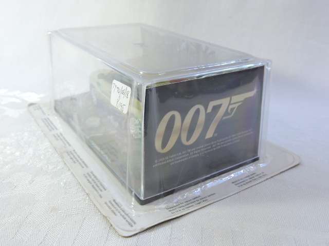 RANGE ROVER SPORT Mint in Sealed Box ( Gold )  James Bond  007 Casino Royale   Like Land Rover