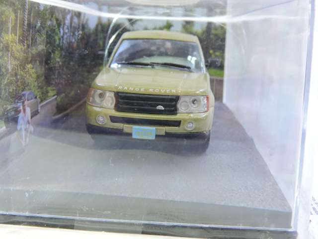 RANGE ROVER SPORT Mint in Sealed Box ( Gold )  James Bond  007 Casino Royale   Like Land Rover