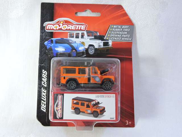 Majorette LAND ROVER Defender 110 MIB ( Orange ) With moving parts. Like Hot Wheels