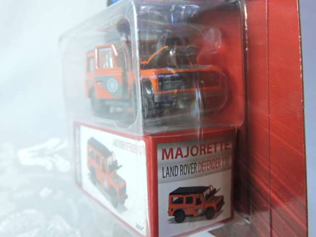 Majorette LAND ROVER Defender 110 MIB ( Orange ) With moving parts. Like Hot Wheels