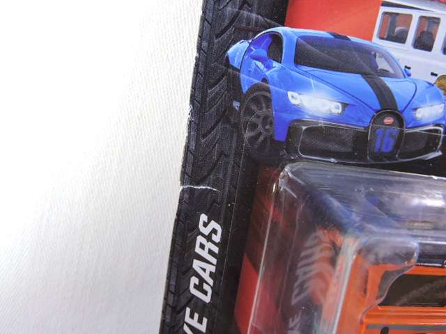 Majorette LAND ROVER Defender 110 MIB ( Orange ) With moving parts. Like Hot Wheels
