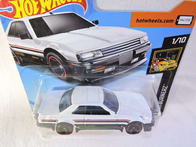 Hot Wheels NISSAN SKYLINE RS [KDR30] ( White/Black ) Like Datsun