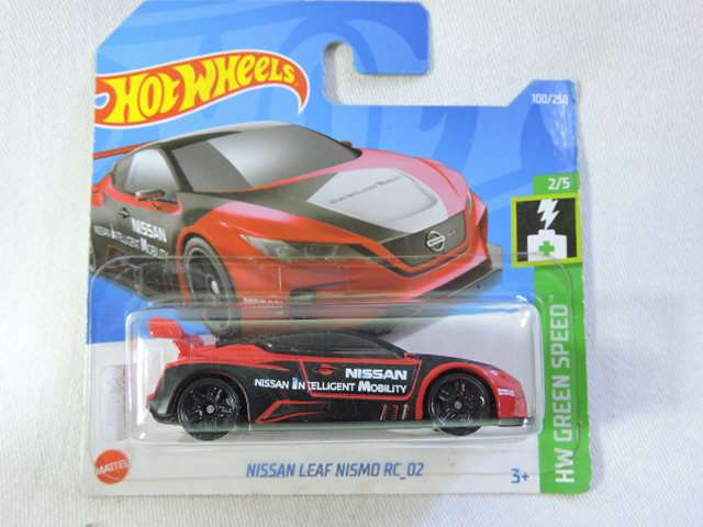 Hot Wheels NISSAN LEAF NISMO RC_02 ( Red & Black ) Like Datsun