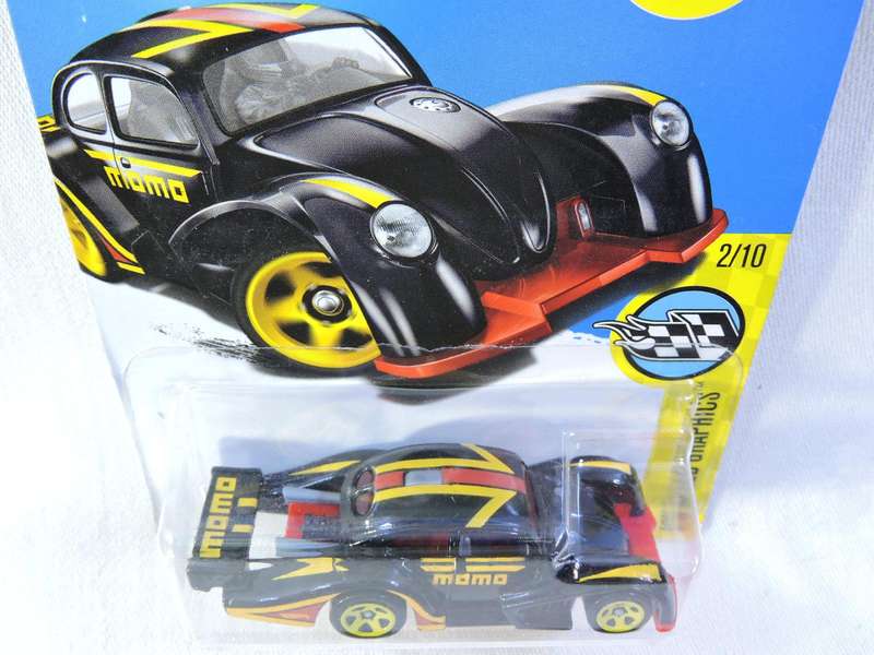 Hot Wheels VW VOLKSWAGEN BEETLE KAFER RACER ( Gloss black MOMO ) HW Month 2017 Long Card
