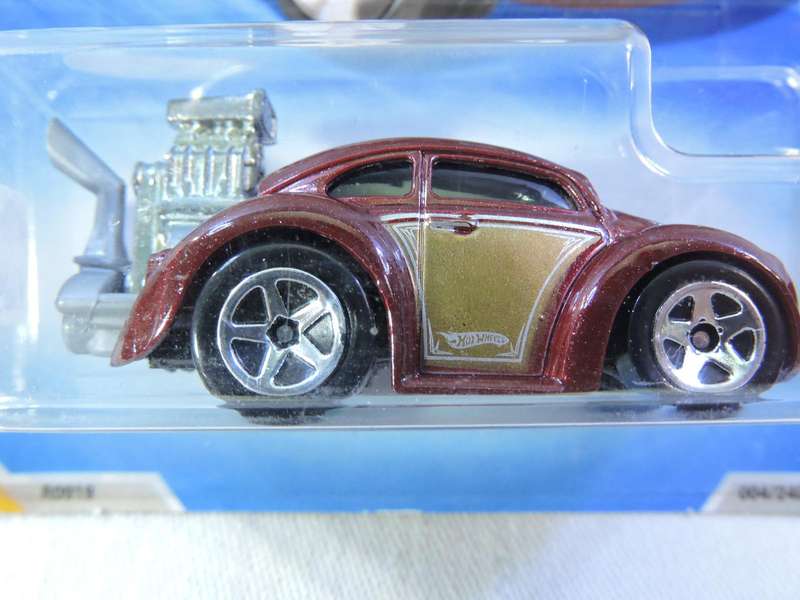 Hot Wheels Volkswagen VW BEETLE ( Monster engine Maroon )  Long Card