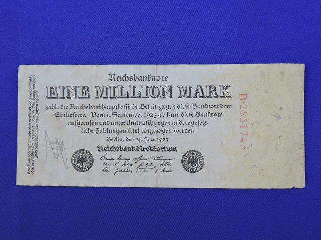 German One 1 Million Mark REICHSBANKNOTE Bank Note  Berlin 25 July 1923 Circulated