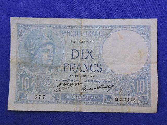10 French Francs Bank note  issued by Banque de France  Dated 1927