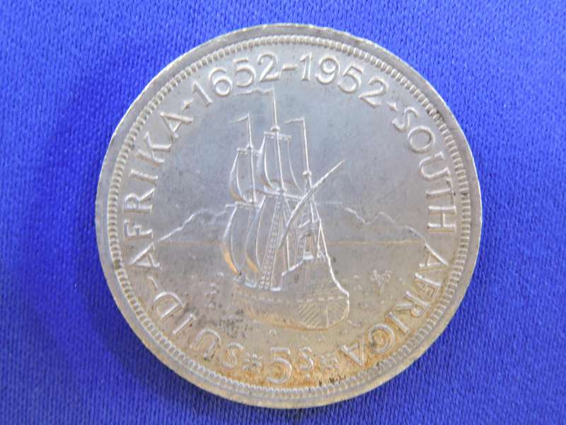 1952 SA Union 5 Shilling Silver coin Crown