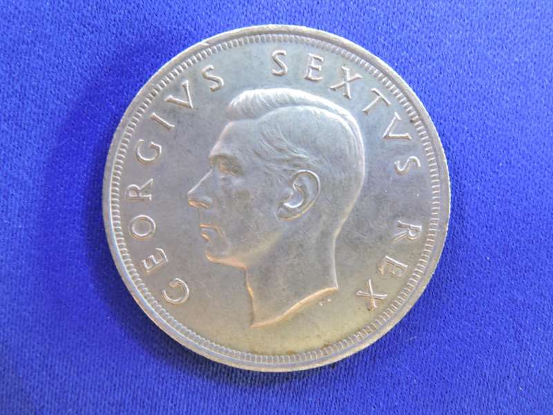 1952 SA Union 5 Shilling Silver coin Crown
