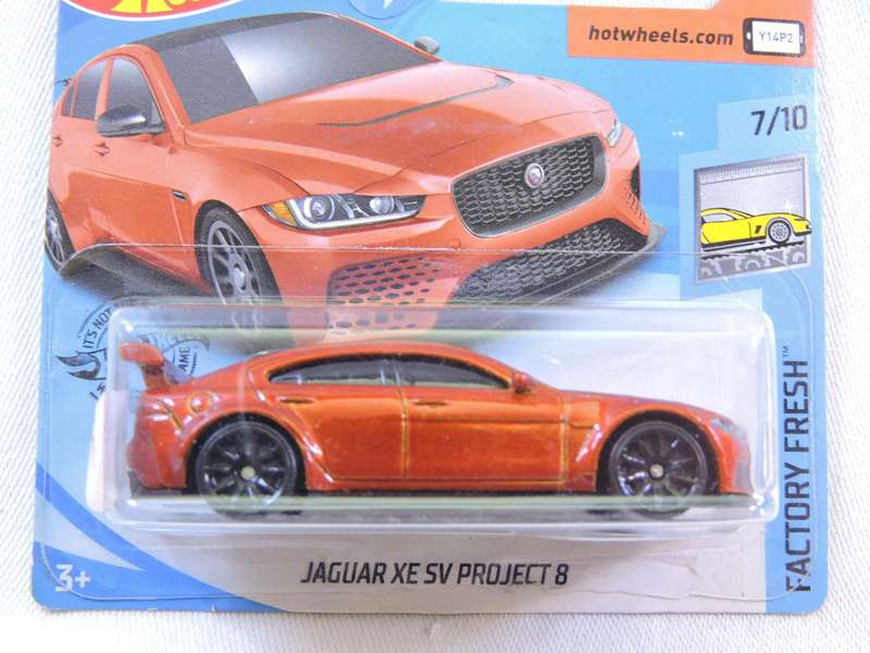 Hot Wheels JAGUAR XE SV Project 8 ( Bronze )
