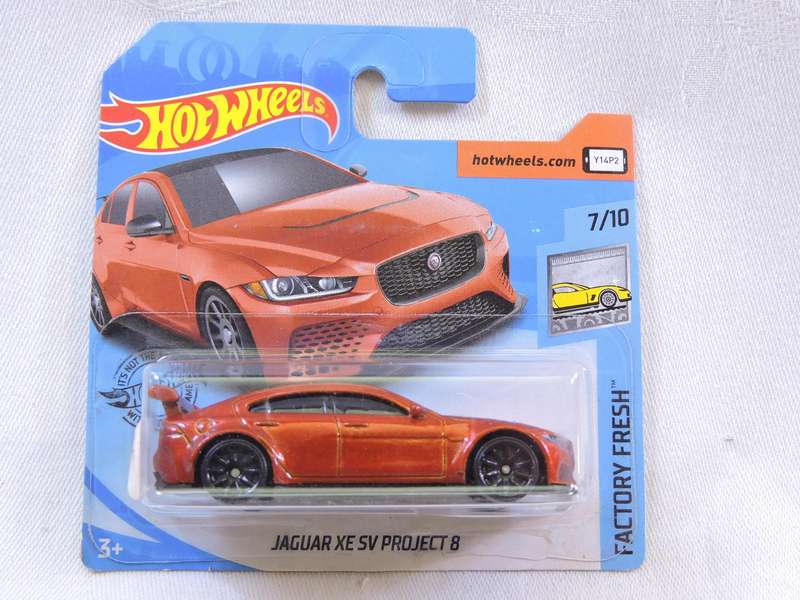 Hot Wheels JAGUAR XE SV Project 8 ( Bronze )