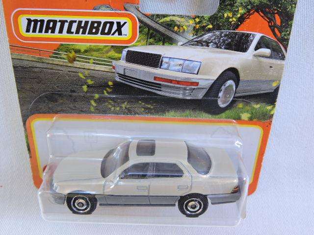 Matchbox LEXUS LS 400 ( Cream & Silver two tone )  like Hot Wheels