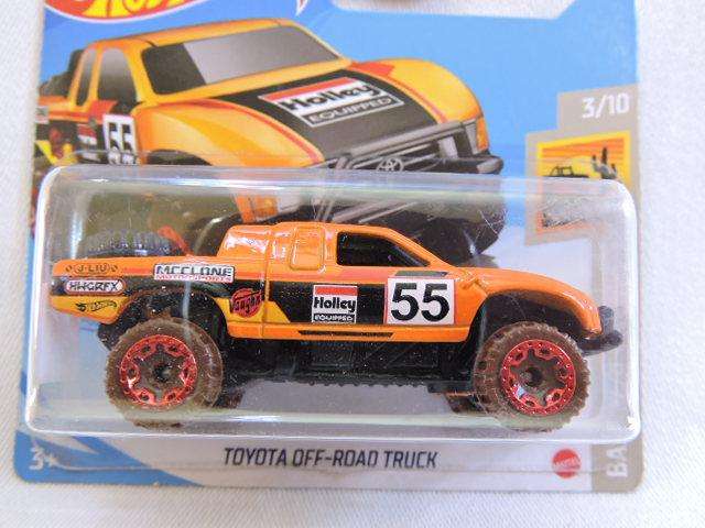 Hot Wheels TOYOTA Off-Road Truck Bakkie ( Orange #55 )