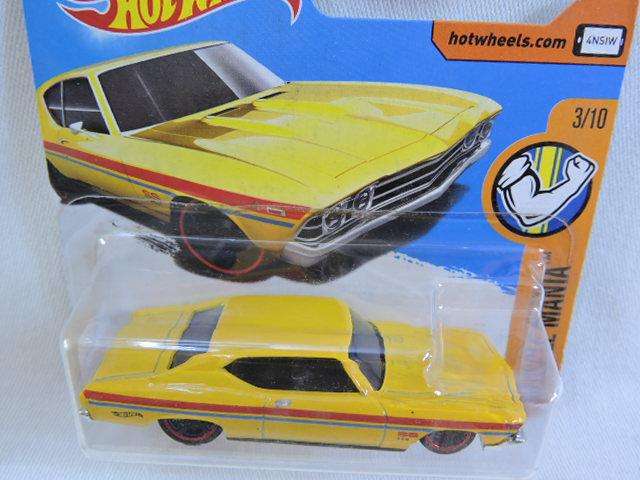 Hot wheels Chevy Chevrolet Chevelle SS 396 ( Yellow )