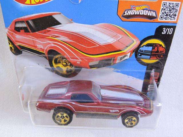 Hot wheels Chevy Chevrolet Corvette Stingray ( Red Gold rims )