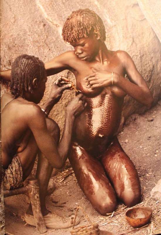AFRICA : 25TH ANNIVERSARY EDITION - LENI RIEFENSTAHL (2005) - LARGE HARDCOVER IN SLIPCASE