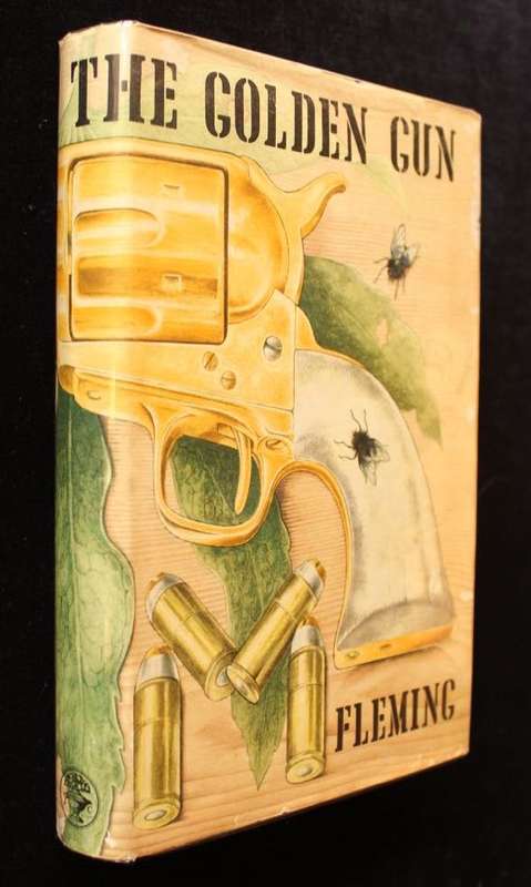 THE MAN WITH THE GOLDEN GUN by Ian Fleming (1965) - VERY GOOD COPY IN UNCLIPPED DJ