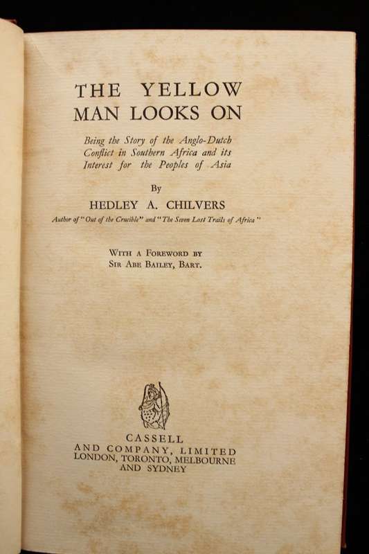 THE YELLOW MAN LOOKS ON - HEDLEY CHILVERS - 1ST ED. 1933