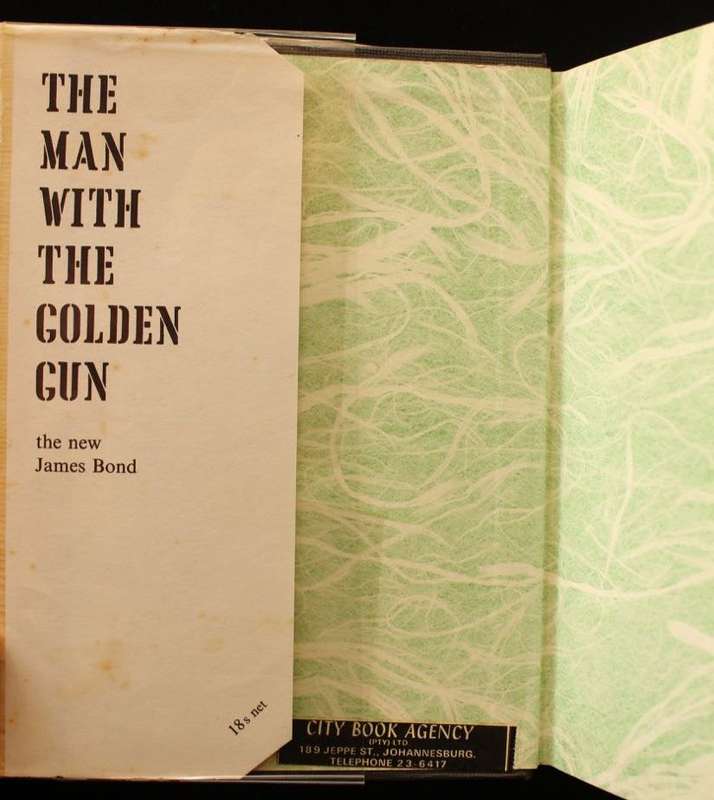THE MAN WITH THE GOLDEN GUN by Ian Fleming (1965) - VERY GOOD COPY IN UNCLIPPED DJ