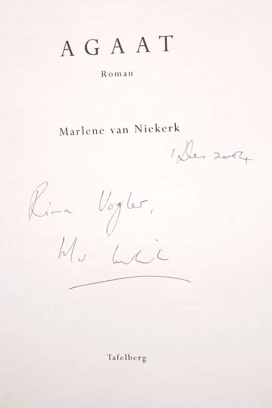 AGAAT -  MARLENE VAN NIEKERK - GETEKENDE EERSTE UITGAAF VAN HIERDIE HERTZOGPRYSWENNENDE ROMAN