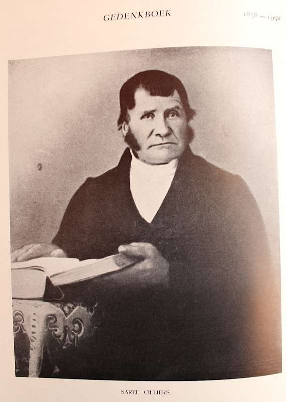GEDENKBOEK VAN DIE OSSEWATREK 1838-1938 - D. MOSTERT (met oorspronklike glipkassie!)