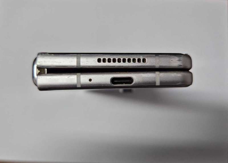 Samsung Galaxy Z Fold 3