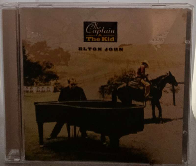 Elton John The Captain & The Kid  (3641)