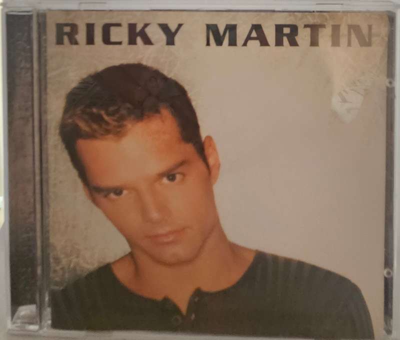 Ricky Martin  (3694)
