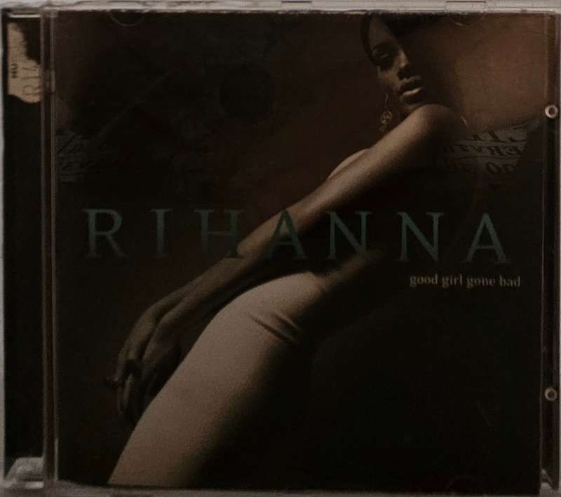 Rihanna Good Girl Gone Bad  (3532)