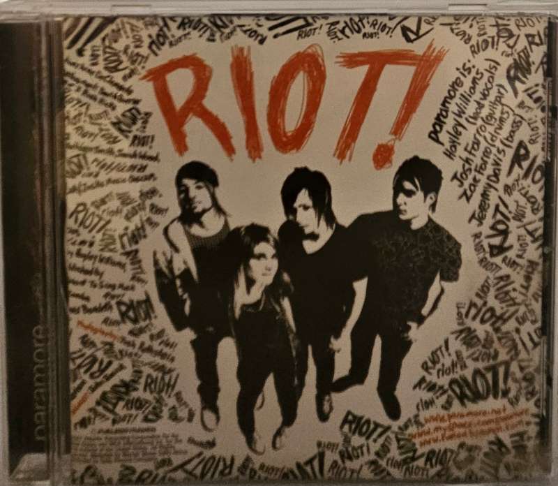 Riot Paramore (3145)