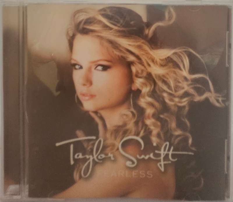 Tylor Swift Fearless  (3090)