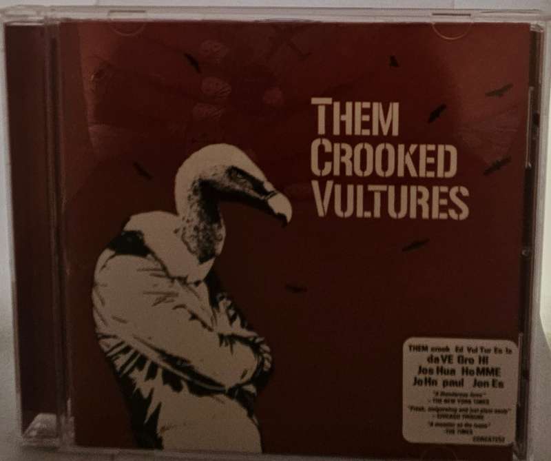Them Crooked Vultures  (3269)
