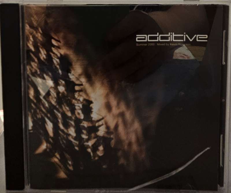 Additive Summer 2000 Mixed by Kevin Robinson  (2690)