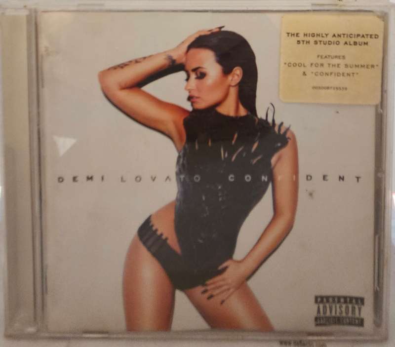 Demi Lovato Condident  (2658)