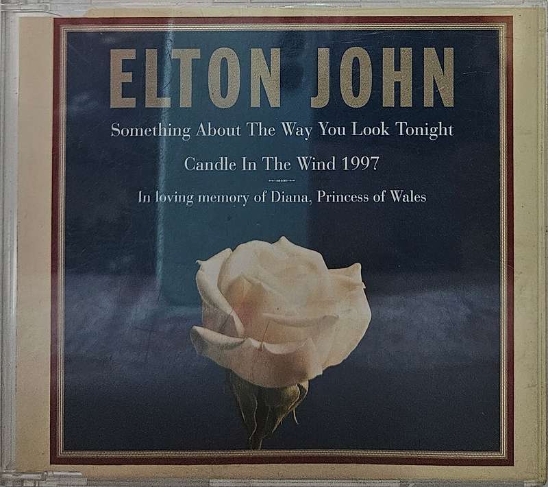 Elton John Candle in the Wind    (2324)