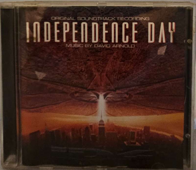 Independence Day by David Arnold  (2557)