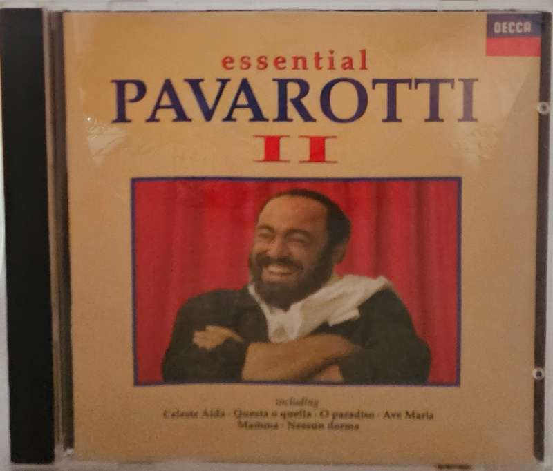 Essential Pavarotti II     (4028)
