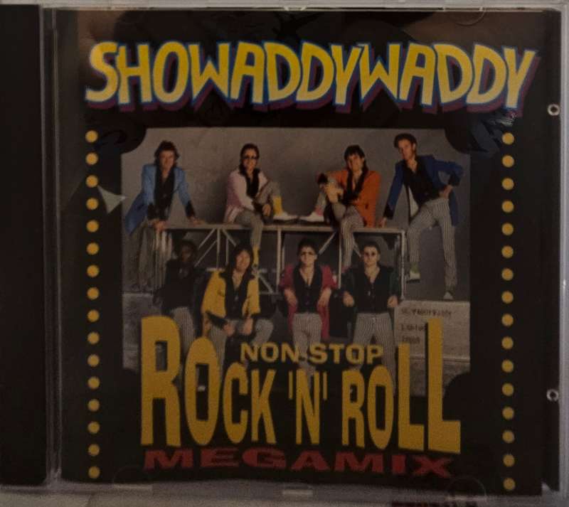 Showdady Waddy Non Stop Rock 'n Roll Megamix  (3921)