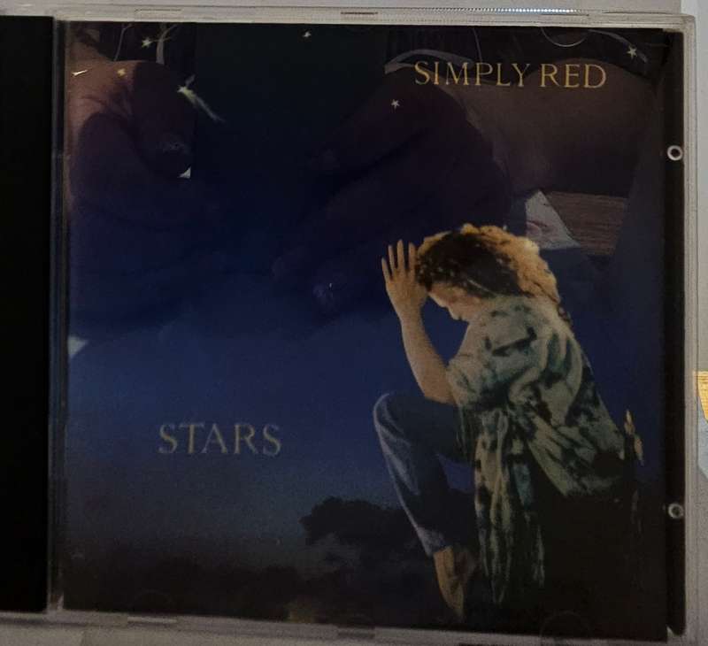 Simply Red Stars  (2682)