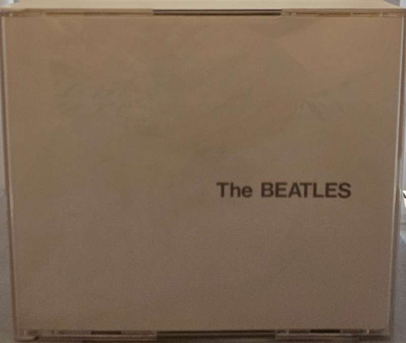 The Beatles  (3916)