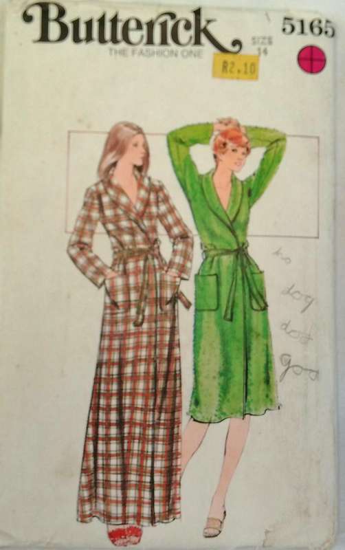 BUTTERICK 5165 ROBE SIZE: 14 COMPLETE-UNCUT-F/FOLDED