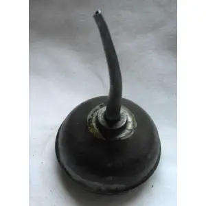 VINTAGE MACHINE OIL TIN WITH NOZZLE