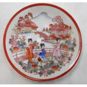 13,5 CM ORIENTAL GEISHA GIRLS SAUCER WITH MARKING
