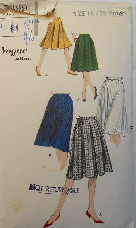 VINTAGE VOGUE 5399 SKIRTS SIZE 16 WAIST 28 COMPLETE
